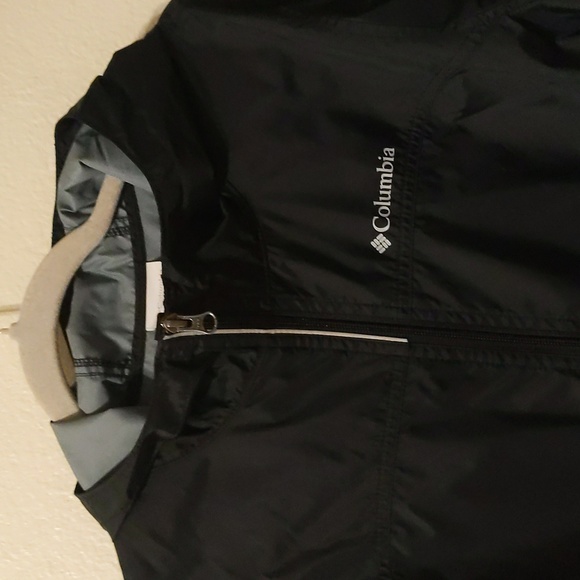 Columbia Youth Windbreaker Jacket - Picture 2 of 6